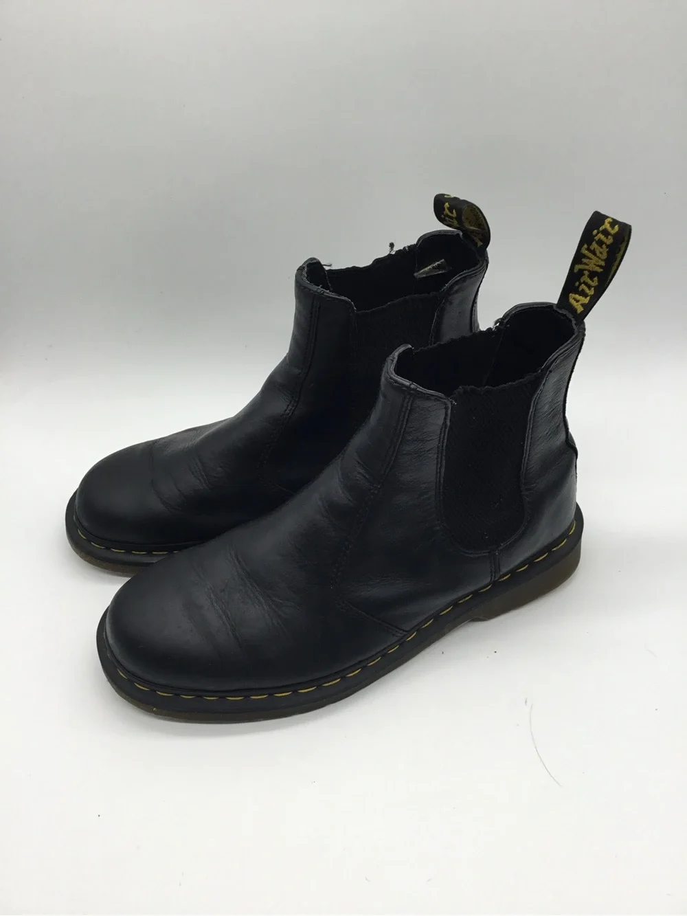 Dr. Marten’s Black 2976 Chelsea Boots UNISEX